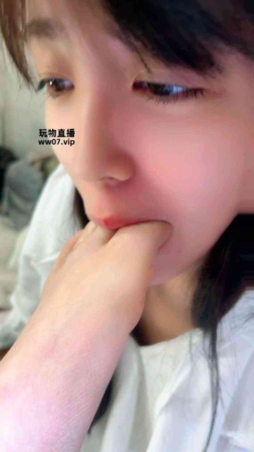 201225x4qi6ez1wgn6yi66.jpg