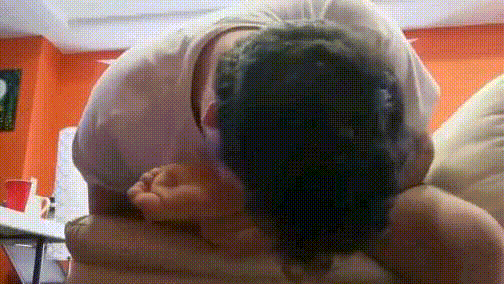 1760755022855.gif