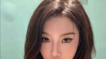 【四片叶子】超级美腿兔兔老师tian脚