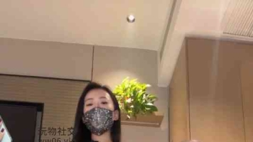 【雅雅】这黑丝美脚谁能比的了，弄的浑身梆硬39206