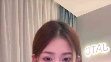 【uus】x香水控制，近距离大口闻tian白袜裸足