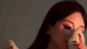 【重磅】足控女m闻鞋tian脚拍脚阿黑颜合集